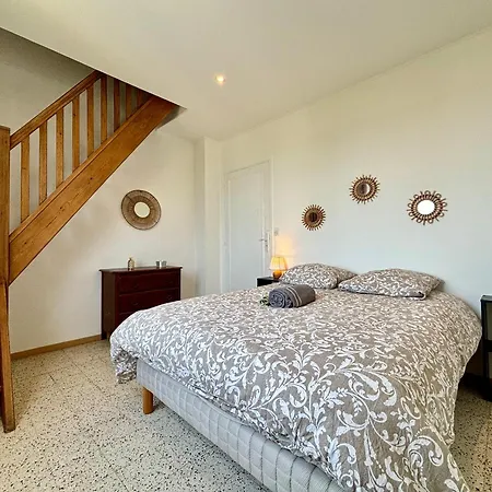Spacieux Appartement, Grande Terrasse Et Parking Prive ! *