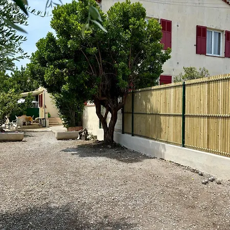 Spacieux Appartement, Grande Terrasse Et Parking Prive ! Apartment *